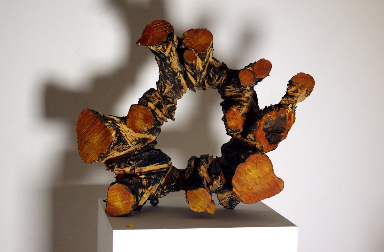 Holzskulptur Korona von Elsa Nietmann