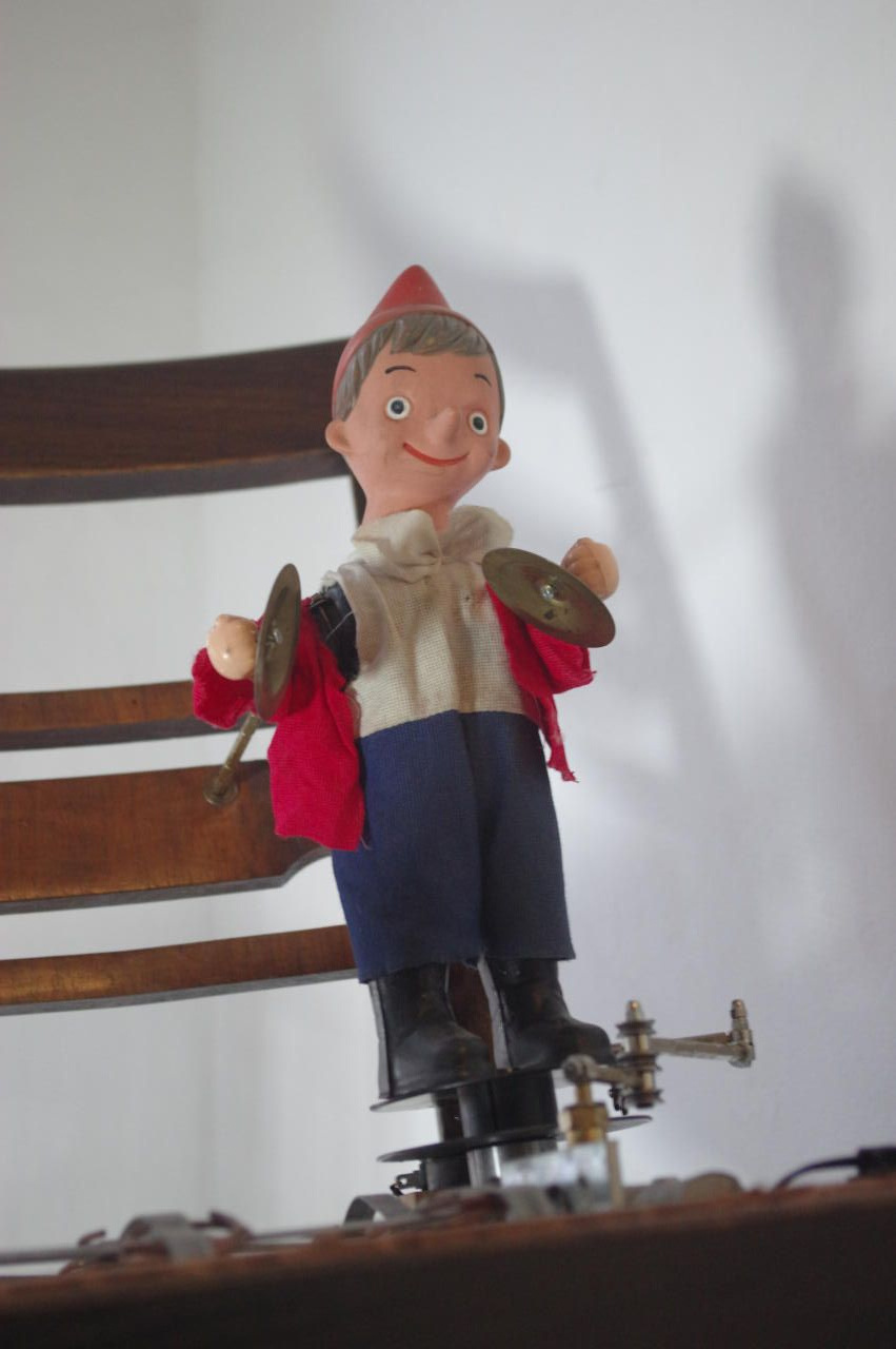 Detail (Figur Pinocchio) von PhiloDramaticus - Eine pinocchiotische Maschine von C. A. Cobdak