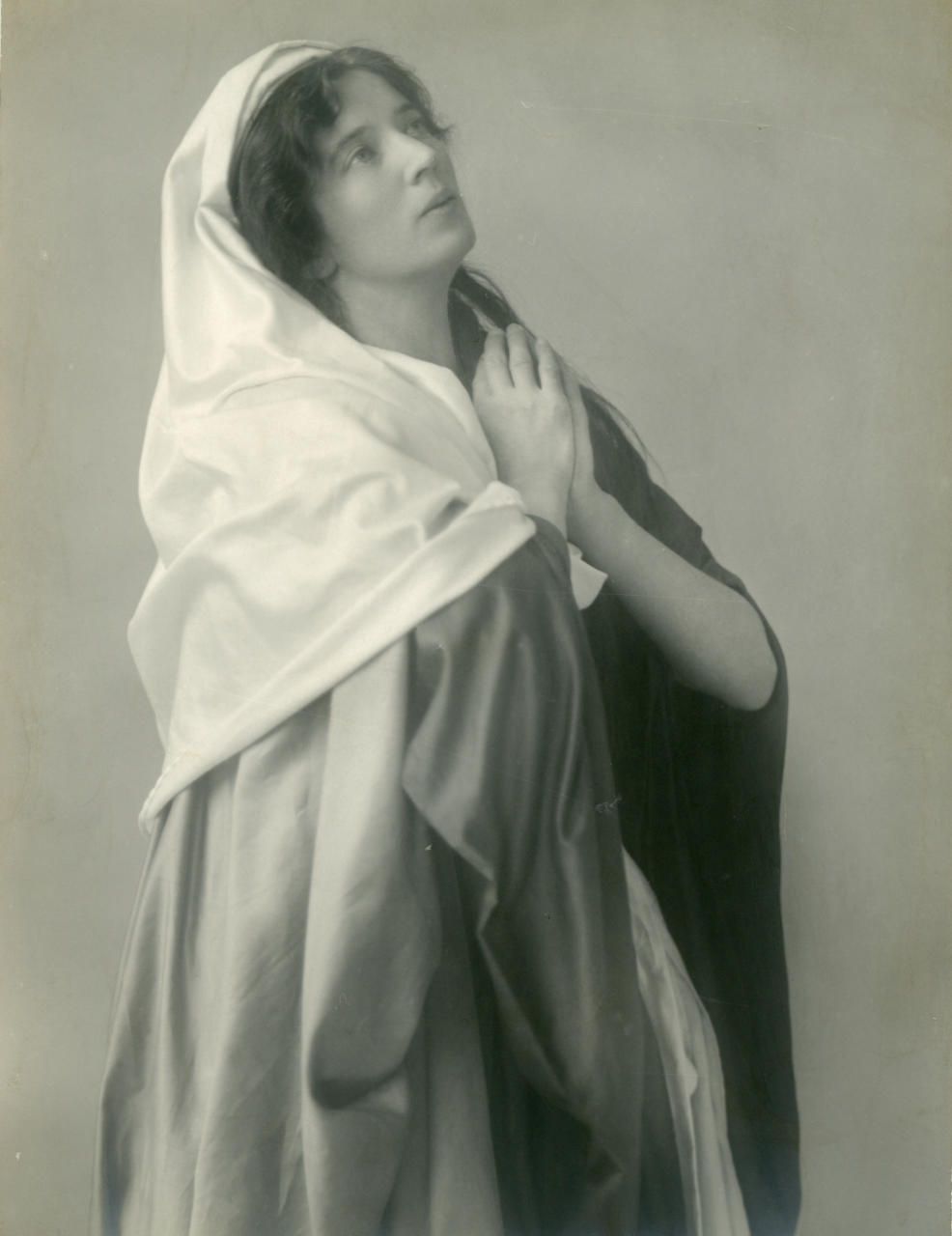 Maria (Ottilie Zwink) Fotografie von H. Traut.