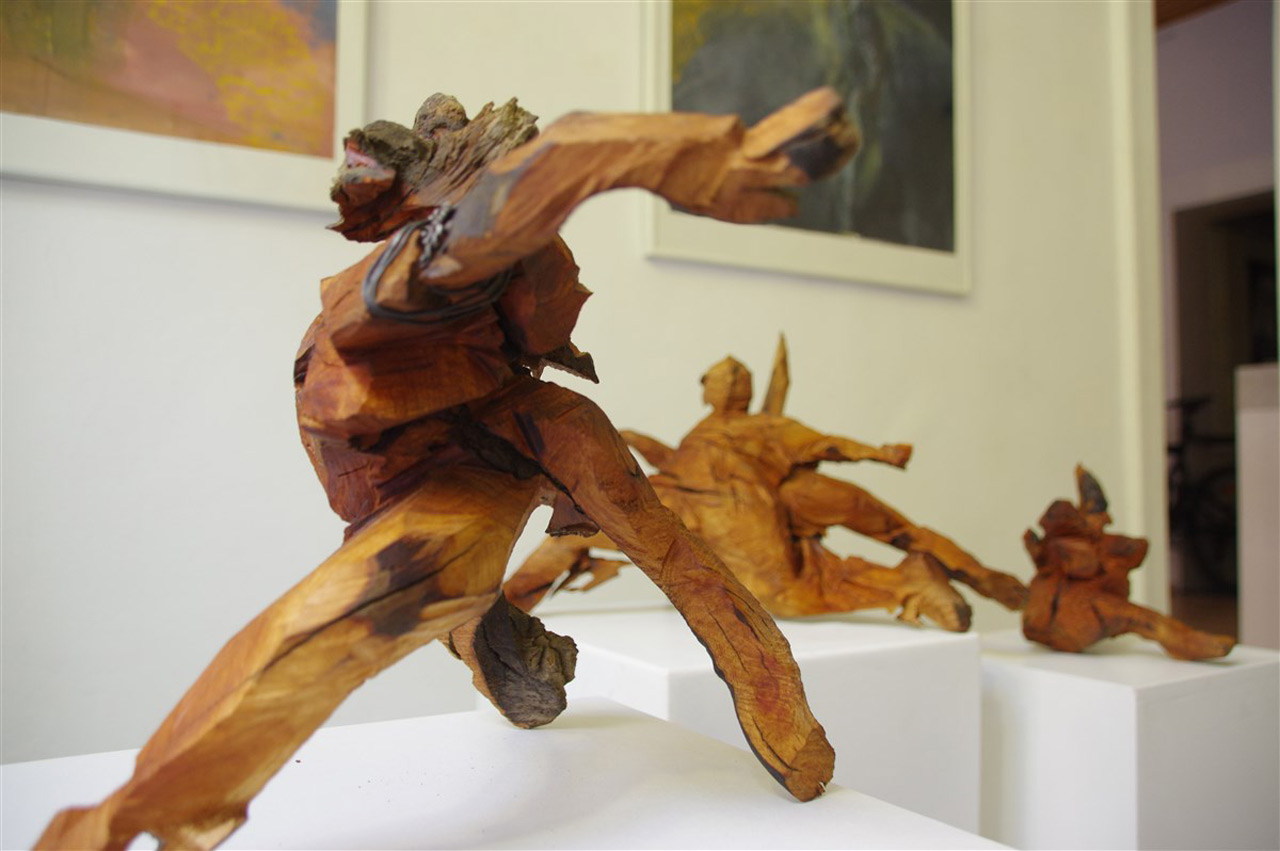 Holzskulpturen von Elsa Nietmann